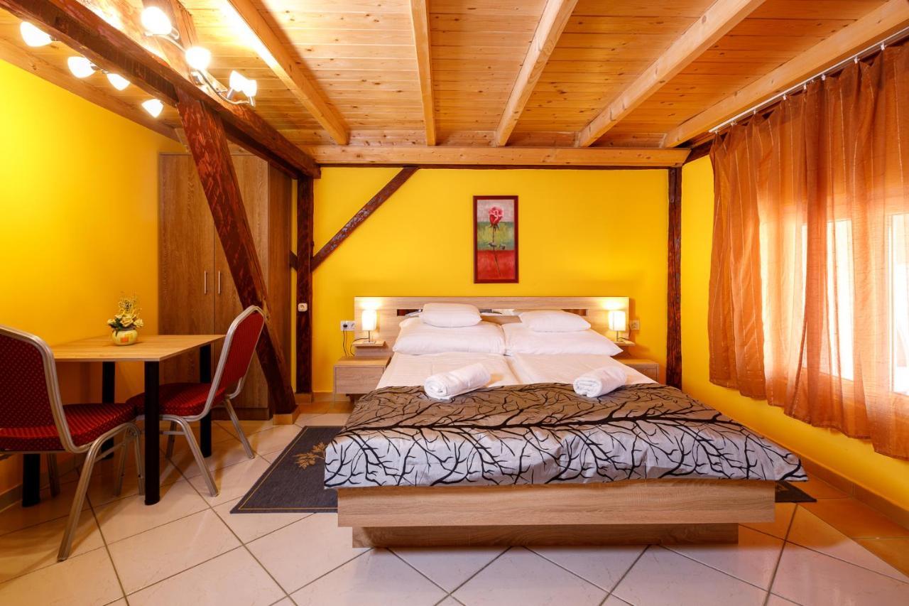 Panzio Bed & Breakfast Gyula